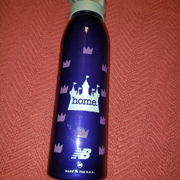 new balance water bottle